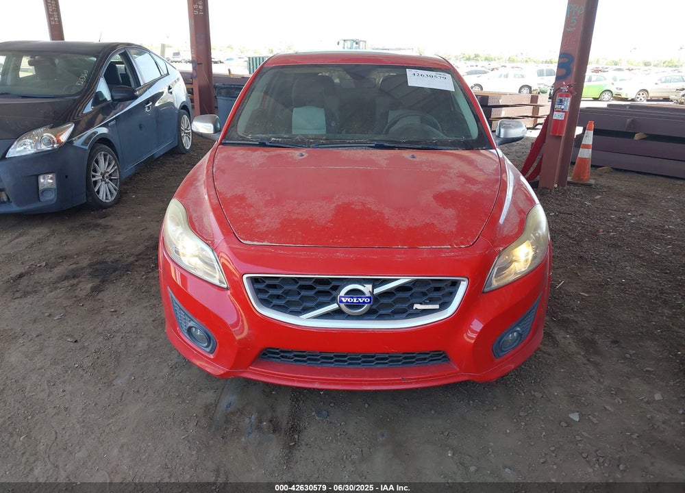 2011 VOLVO C30 VIN: YV1672MKXB2233401