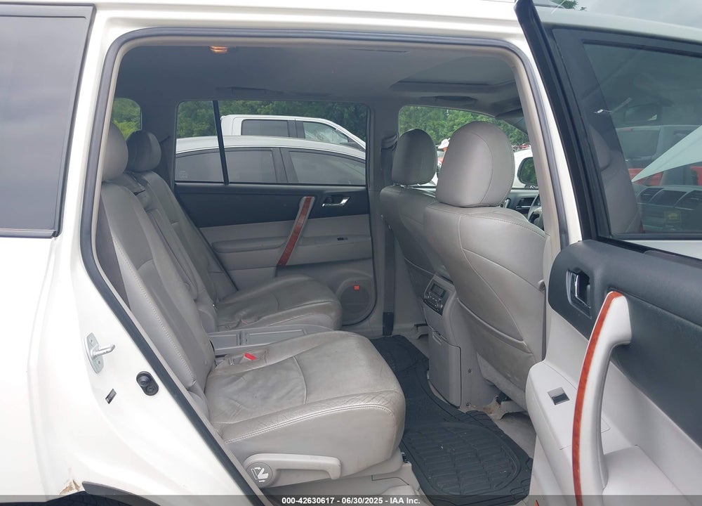 2008 TOYOTA HIGHLANDER VIN: JTEES42A382032479