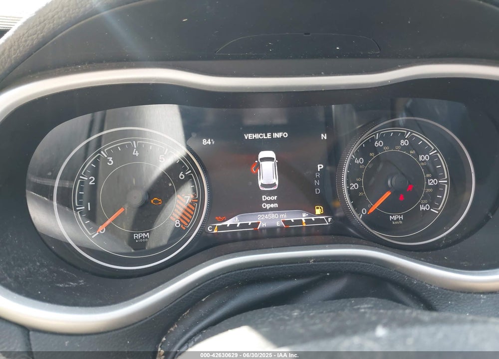 2015 JEEP CHEROKEE LIMITED VIN: 1C4PJMDS8FW624102
