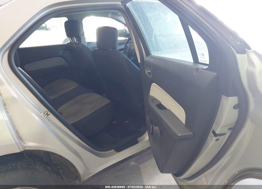 2011 CHEVROLET EQUINOX LS VIN: 2CNALBEC2B6407446