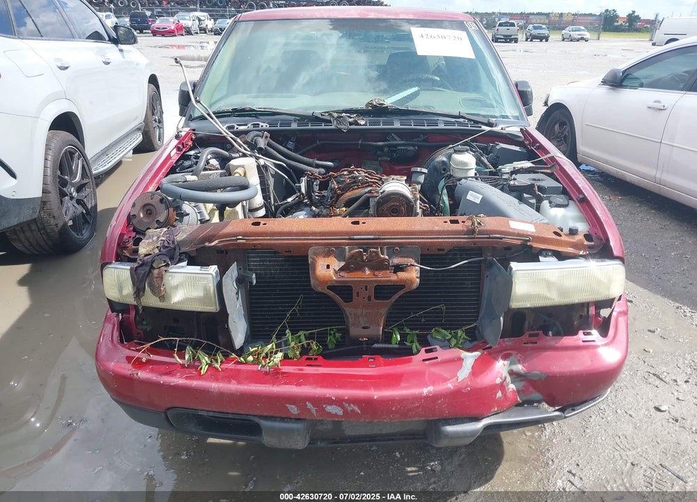 2003 CHEVROLET S-10 LS VIN: 1GCCS19X438162636