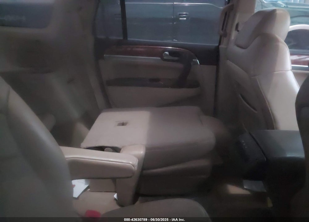 2008 BUICK ENCLAVE VIN: 5GAEV23718J158849