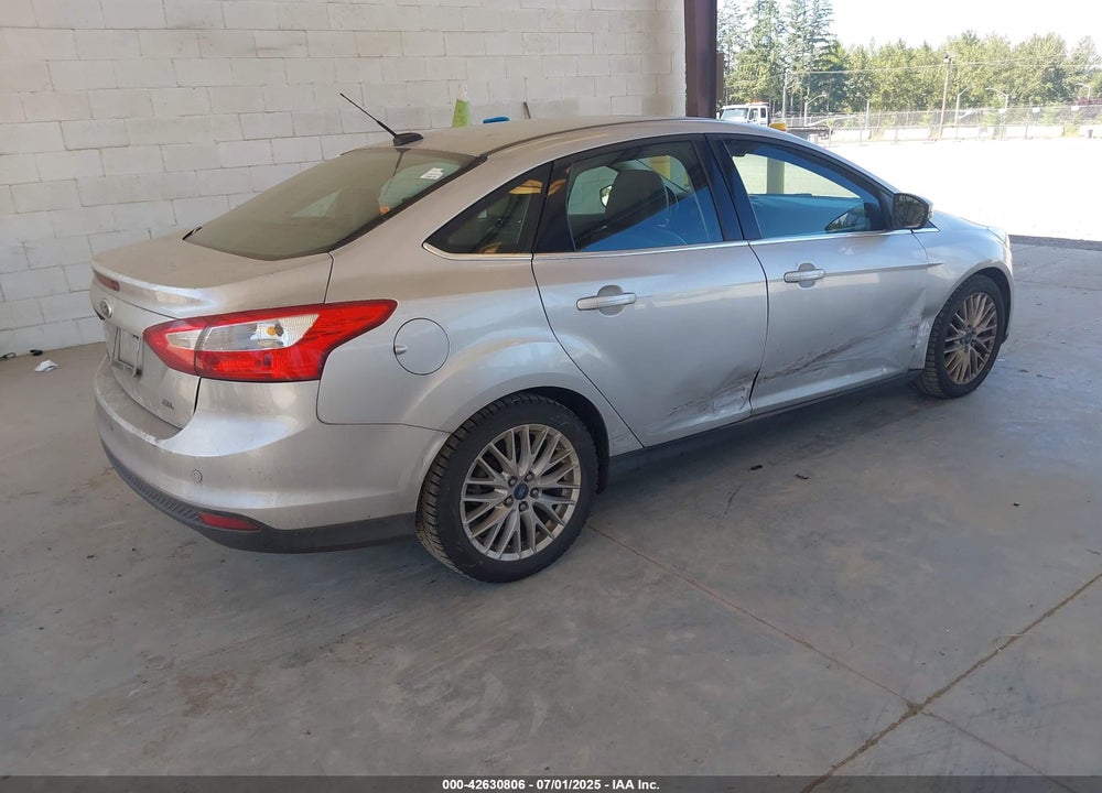 2012 FORD FOCUS VIN: 1FAHP3H22CL469153