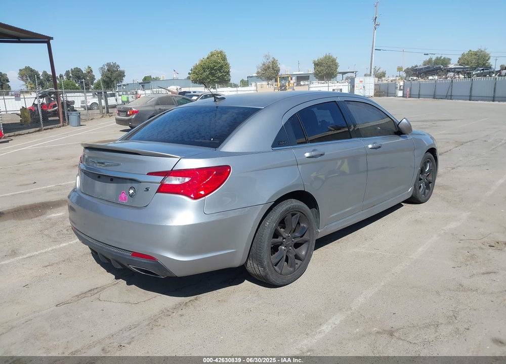 2014 CHRYSLER 200 VIN: 1C3CCBCG9EN172955