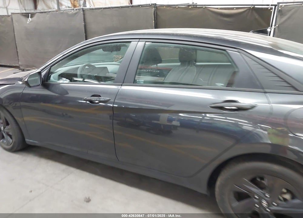 2022 HYUNDAI ELANTRA VIN: 5NPLM4AG6NH081195