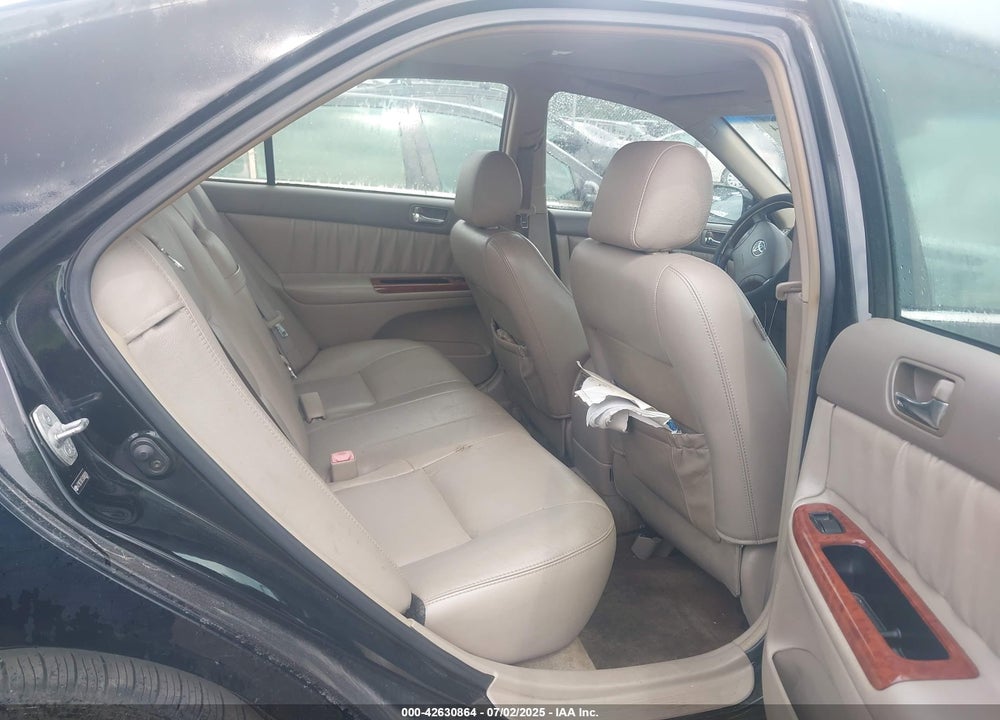2005 TOYOTA CAMRY XLE V6 VIN: 4T1BF30K55U085939