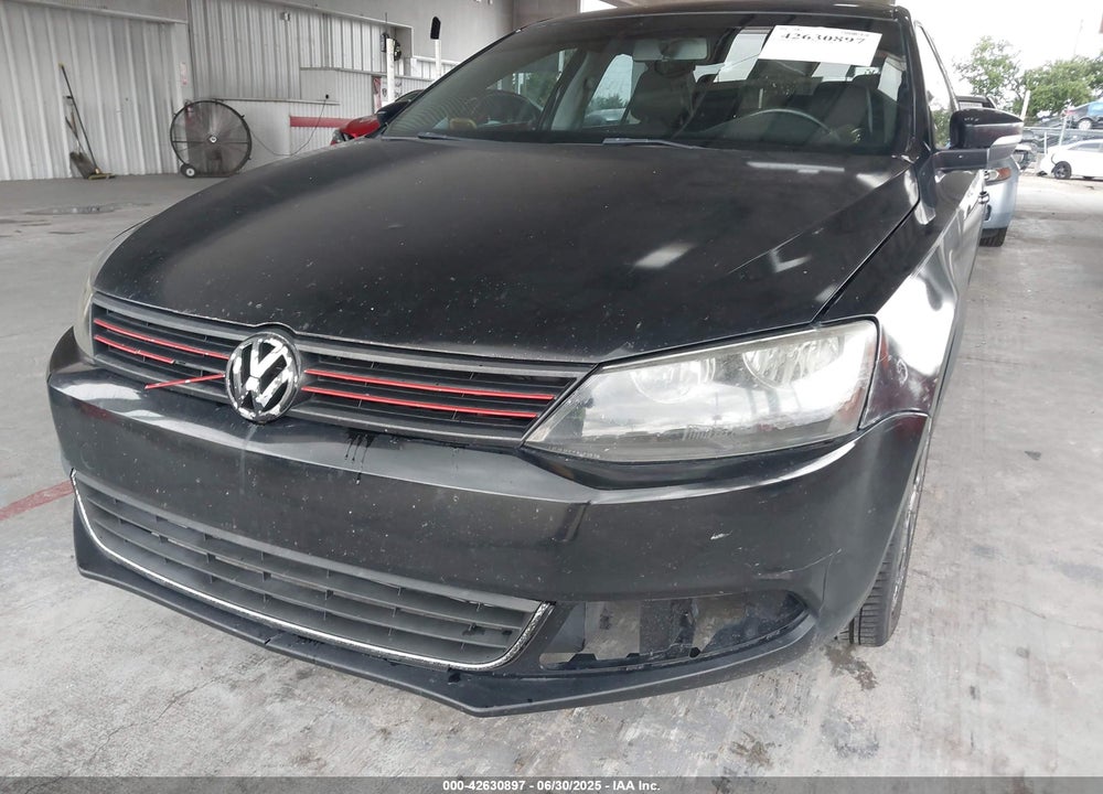 2013 VOLKSWAGEN JETTA VIN: 3VWDP7AJ1DM405572