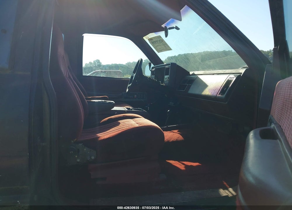 1994 CHEVROLET GMT-400 K1500 VIN: 2GCEK19K0R1218368