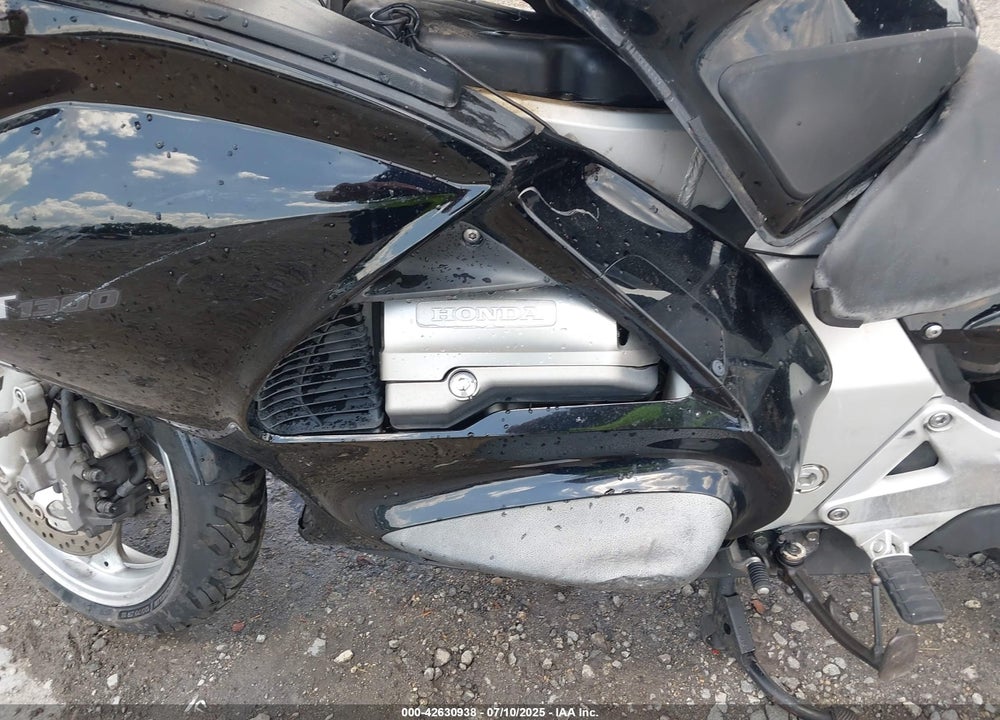 2006 HONDA ST1300 VIN: JH2SC51046M401510