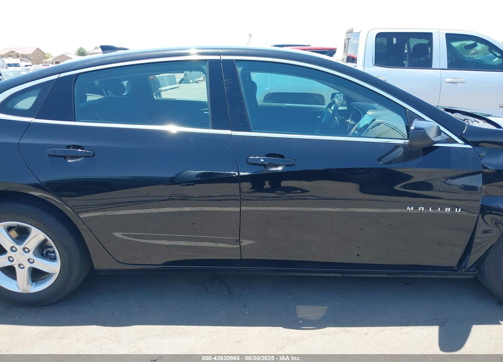 2022 CHEVROLET MALIBU VIN: 1G1ZD5ST4NF158600