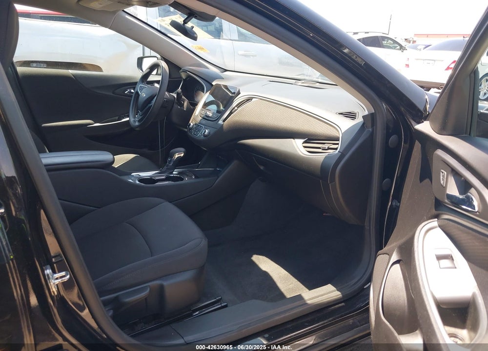 2022 CHEVROLET MALIBU VIN: 1G1ZD5ST4NF158600