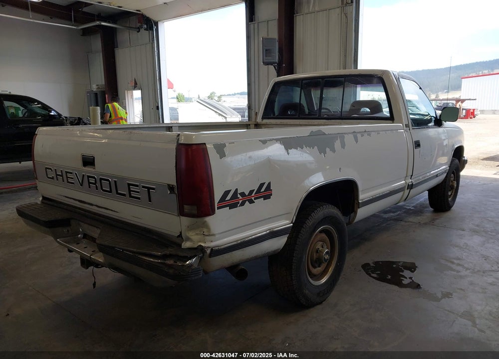 1992 CHEVROLET GMT-400 K2500 VIN: 1GCFK24K2NE165196