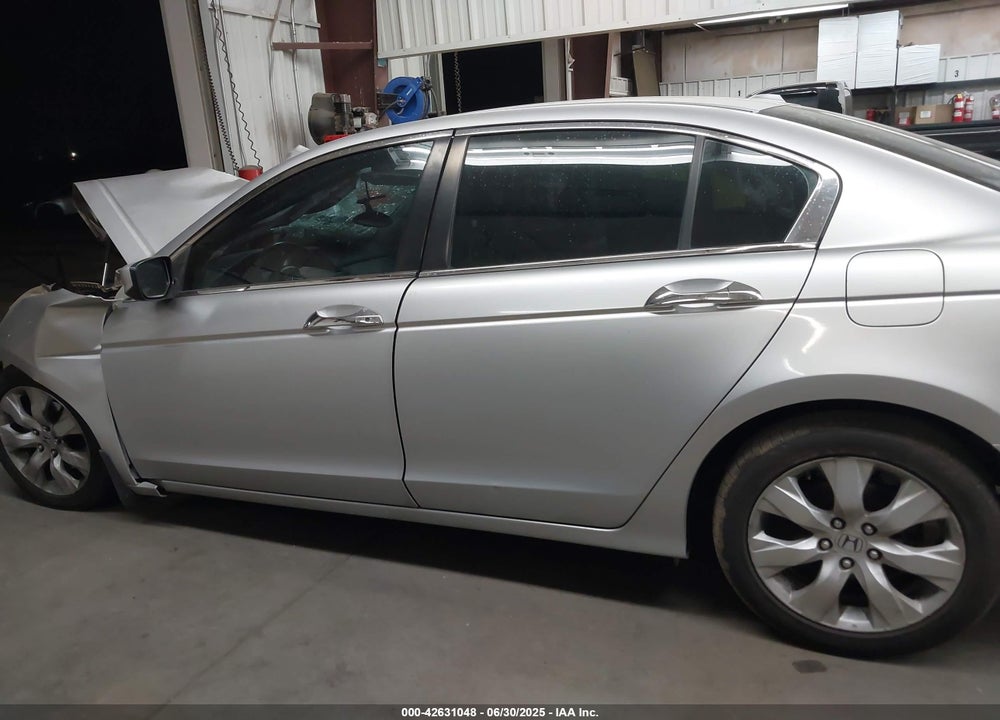 2008 HONDA ACCORD VIN: 1HGCP36848A073595