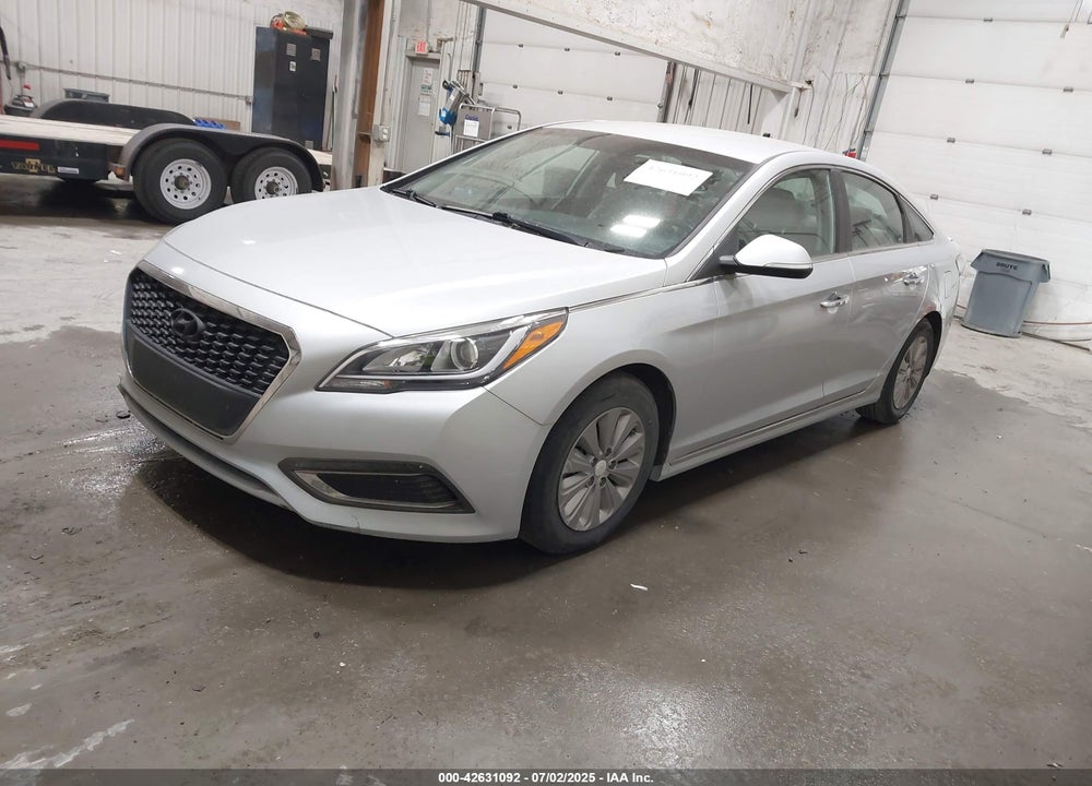 2017 HYUNDAI SONATA HYBRID VIN: KMHE24L37HA063479