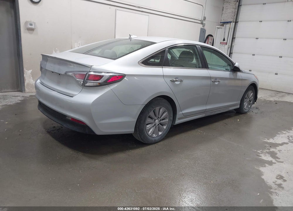 2017 HYUNDAI SONATA HYBRID VIN: KMHE24L37HA063479