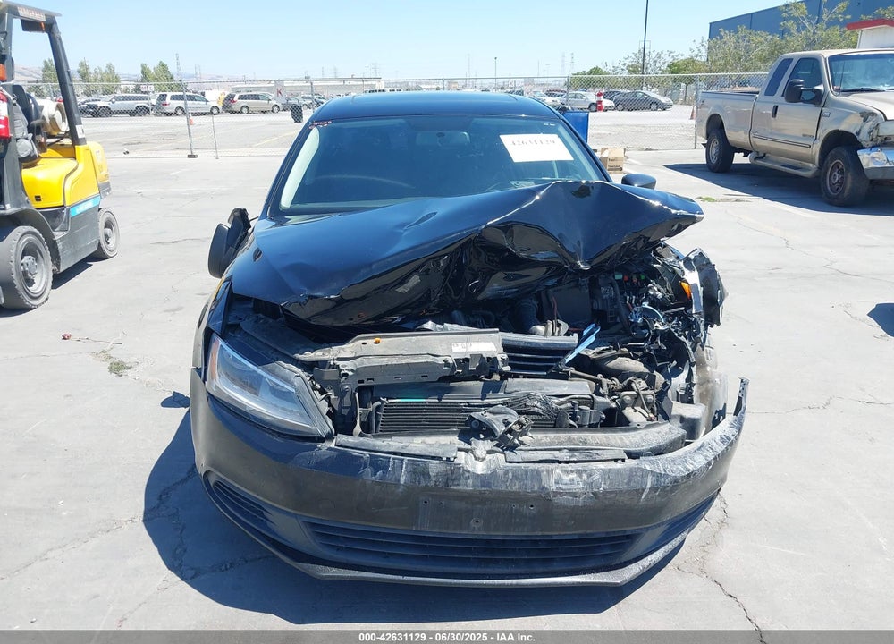 2012 VOLKSWAGEN JETTA VIN: 3VW2K7AJ3CM469035