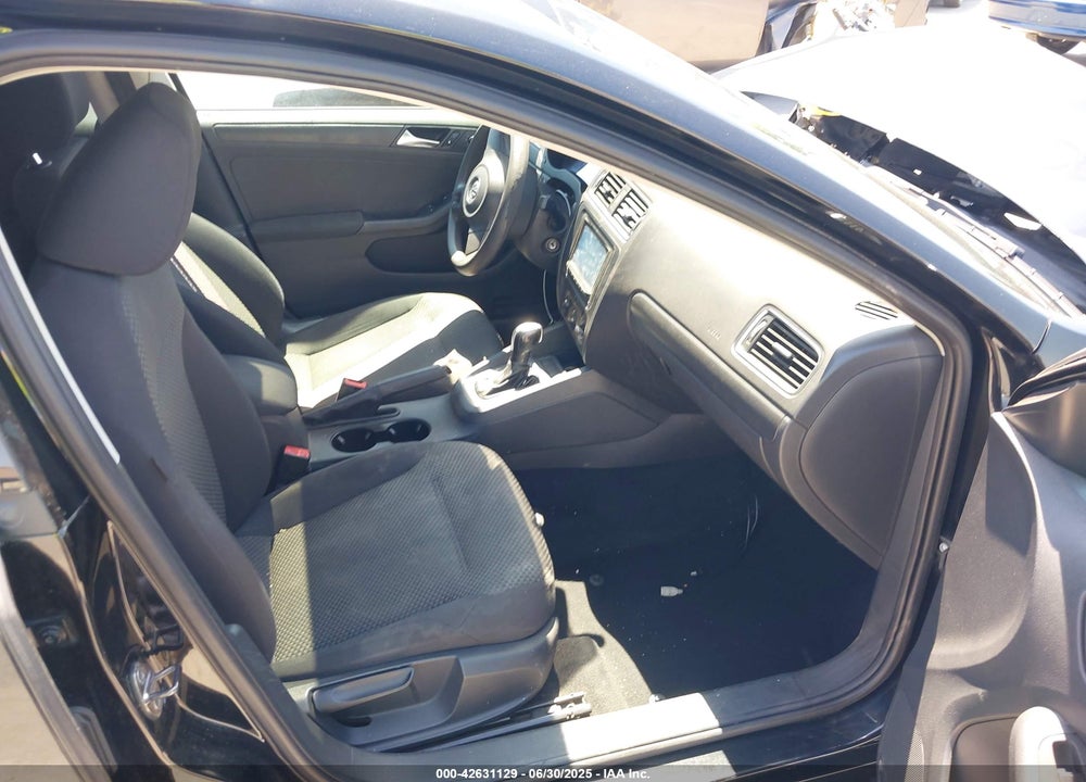 2012 VOLKSWAGEN JETTA VIN: 3VW2K7AJ3CM469035