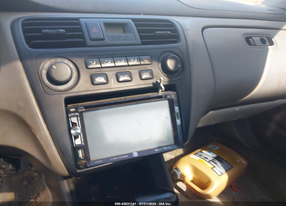 2002 HONDA ACCORD 2.3 EX/2.3 SE VIN: 1HGCG66892A171823