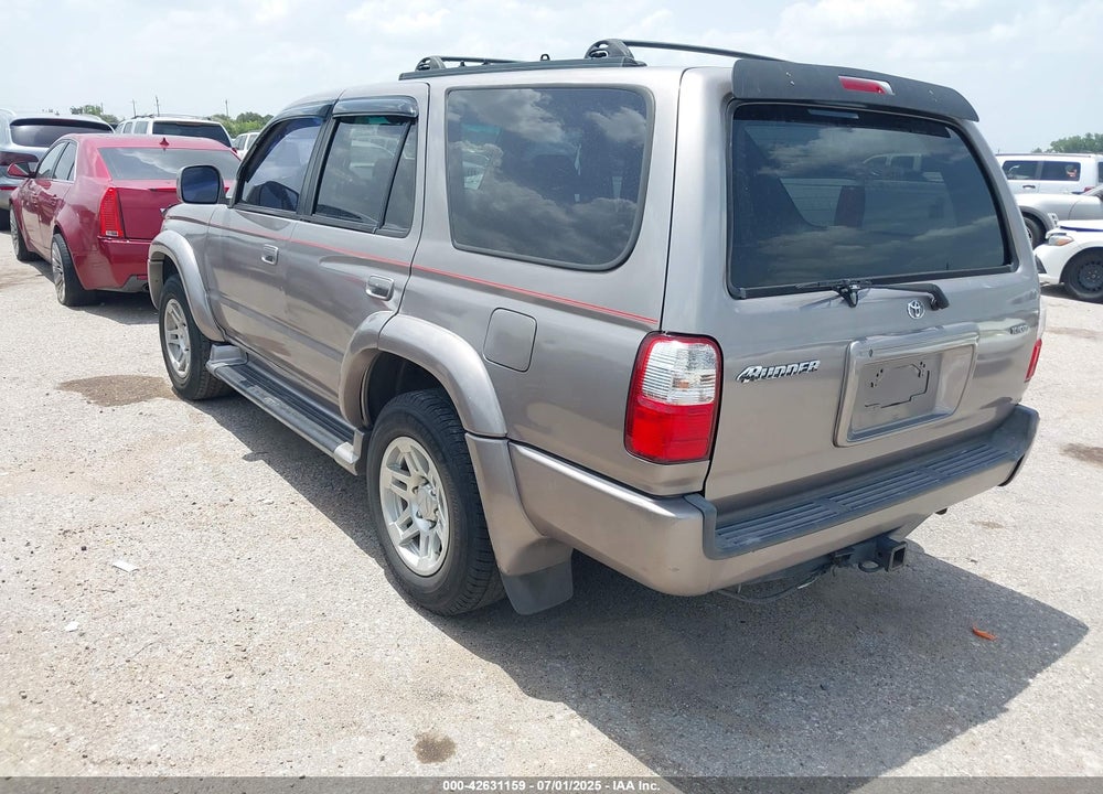 2002 TOYOTA 4RUNNER SR5 V6 VIN: JT3GN86R820258424