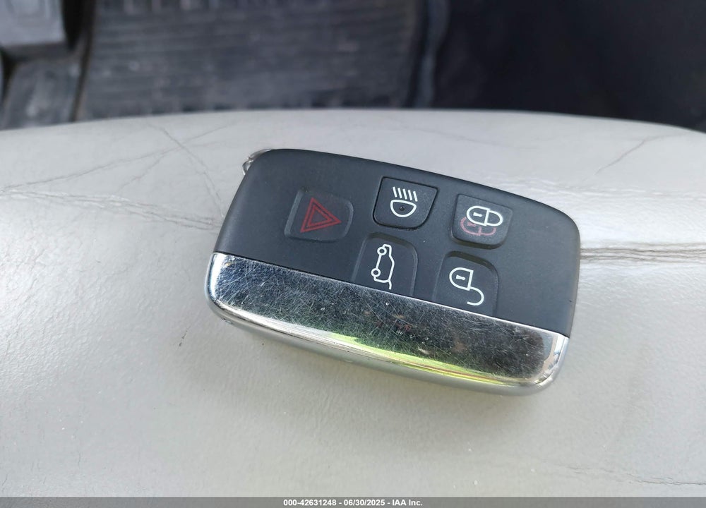 2014 LAND ROVER LR4 VIN: SALAK2V69EA728756