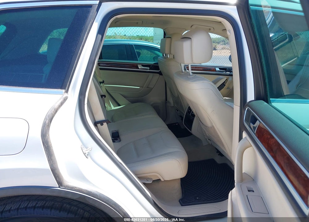 2012 VOLKSWAGEN TOUAREG TDI LUX VIN: WVGEK9BP7CD007874