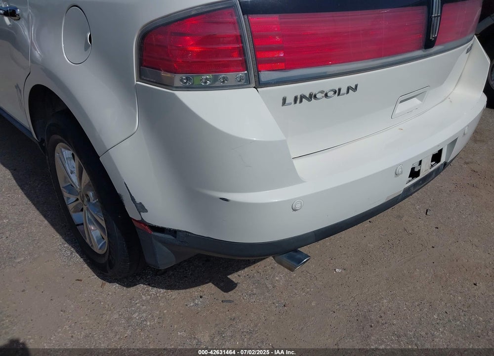 2010 LINCOLN MKX VIN: 2LMDJ6JC0ABJ28572
