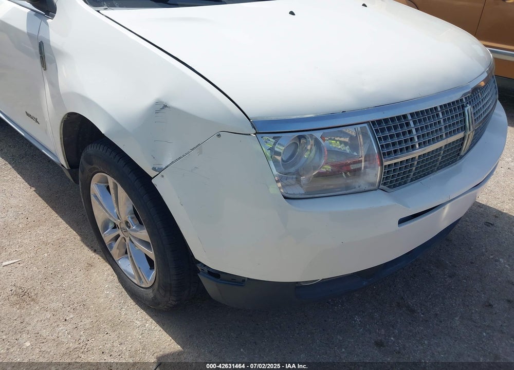 2010 LINCOLN MKX VIN: 2LMDJ6JC0ABJ28572