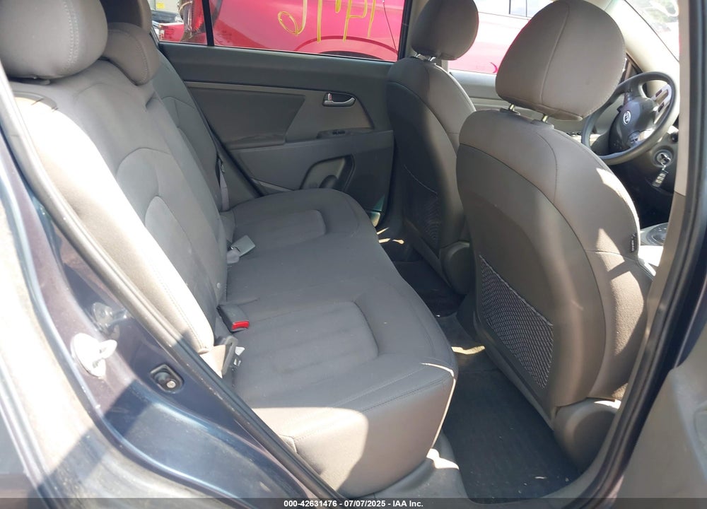 2011 KIA SPORTAGE VIN: KNDPBCA27B7084855