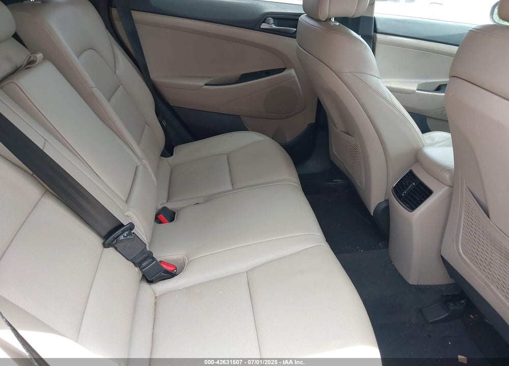 2016 HYUNDAI TUCSON VIN: KM8J33A29GU216313