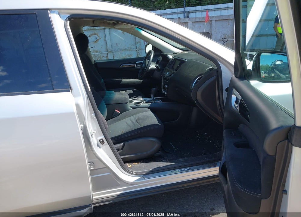 2013 NISSAN PATHFINDER VIN: 5N1AR2MM9DC664395