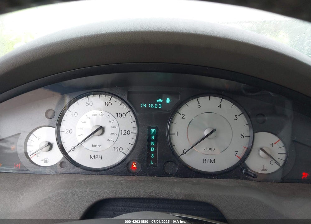 2008 CHRYSLER 300 TOURING VIN: 2C3LA53G58H281823