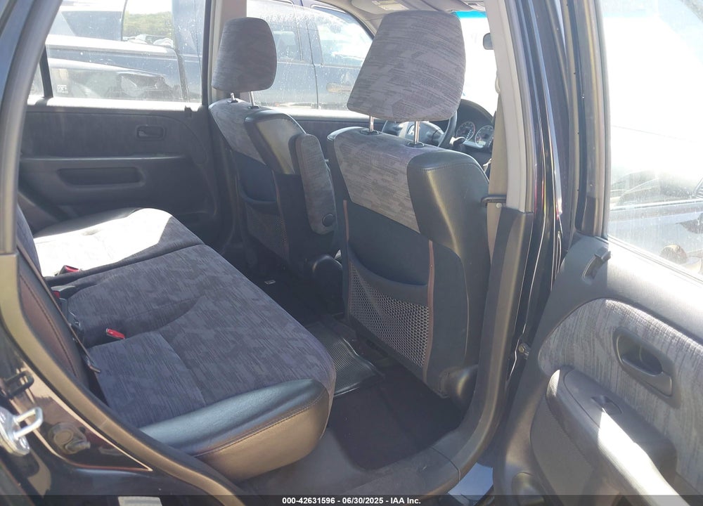 2004 HONDA CR-V LX VIN: JHLRD68444C010754