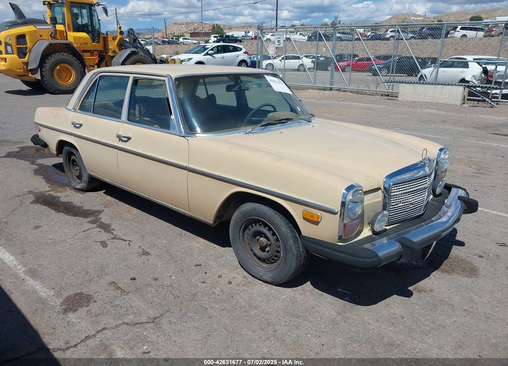1976 MERCEDES-BENZ 280 VIN: 11406012121511