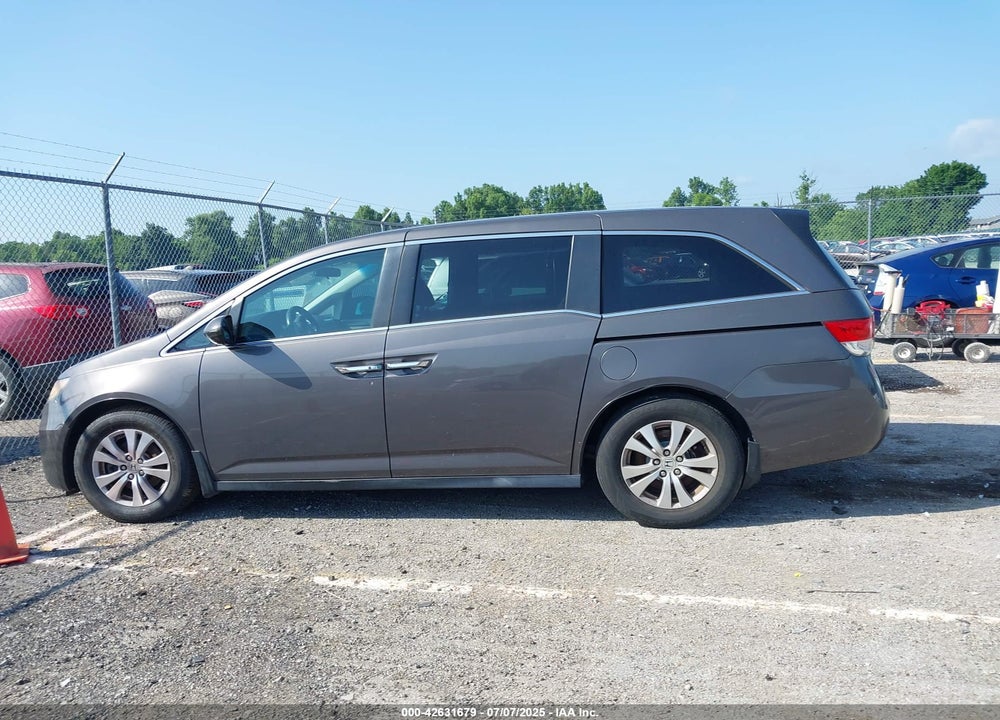 2016 HONDA ODYSSEY VIN: 5FNRL5H33GB041325