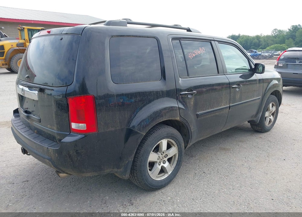 2009 HONDA PILOT EX VIN: 5FNYF484X9B008900