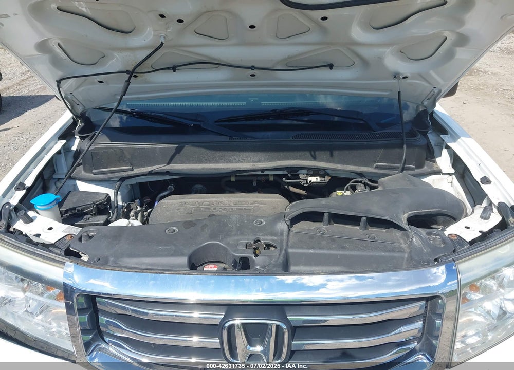 2013 HONDA PILOT LX VIN: 5FNYF4H26DB040489
