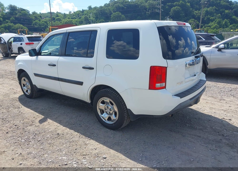 2013 HONDA PILOT LX VIN: 5FNYF4H26DB040489