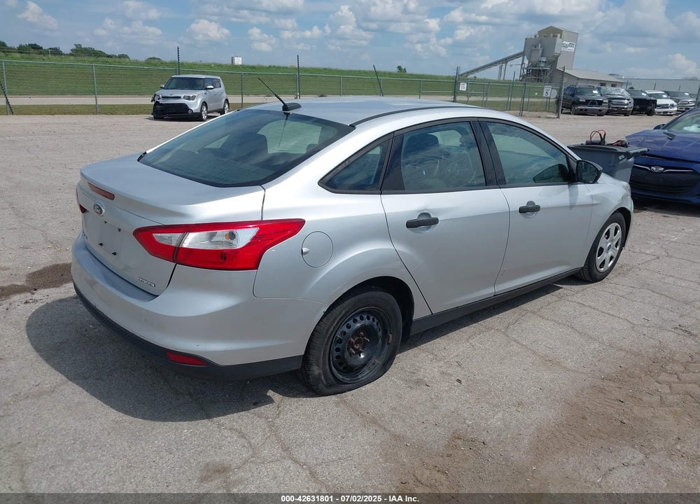 2013 FORD FOCUS VIN: 1FADP3E22DL130154