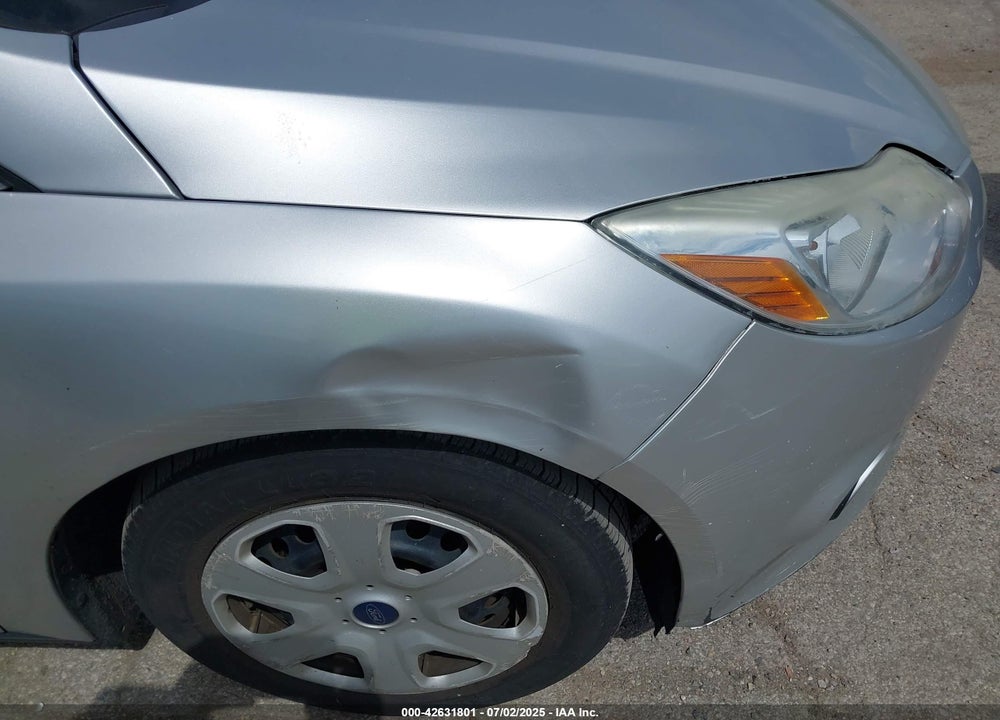 2013 FORD FOCUS VIN: 1FADP3E22DL130154