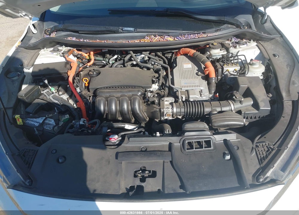2018 HONDA CLARITY VIN: JHMZC5F32JC011027