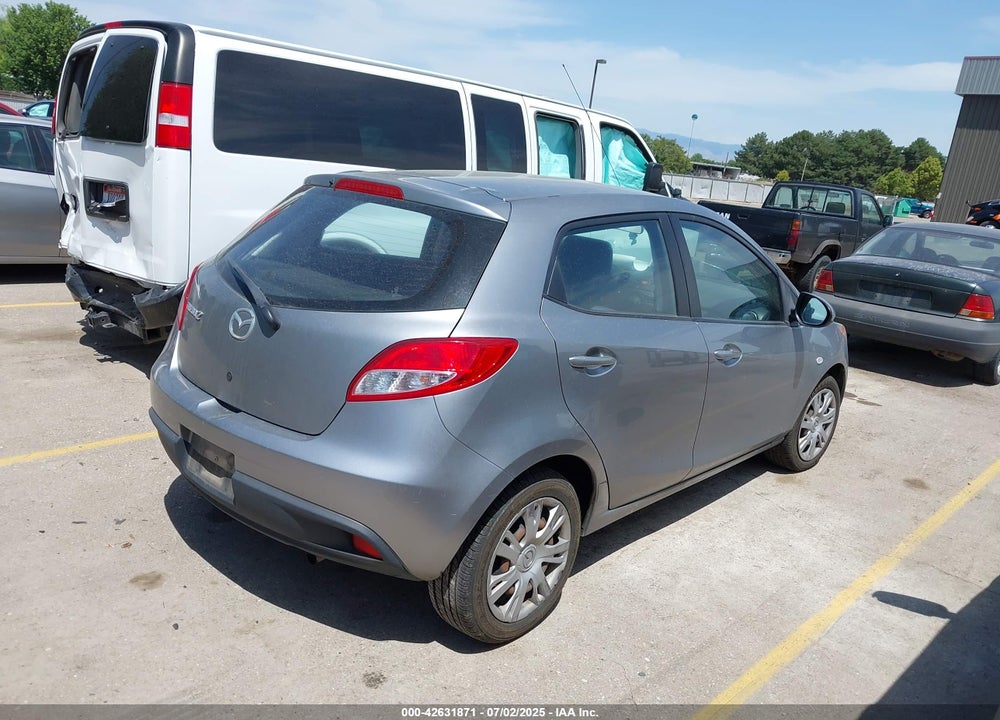 2013 MAZDA 2 SPORT VIN: JM1DE1KZ2D0169852