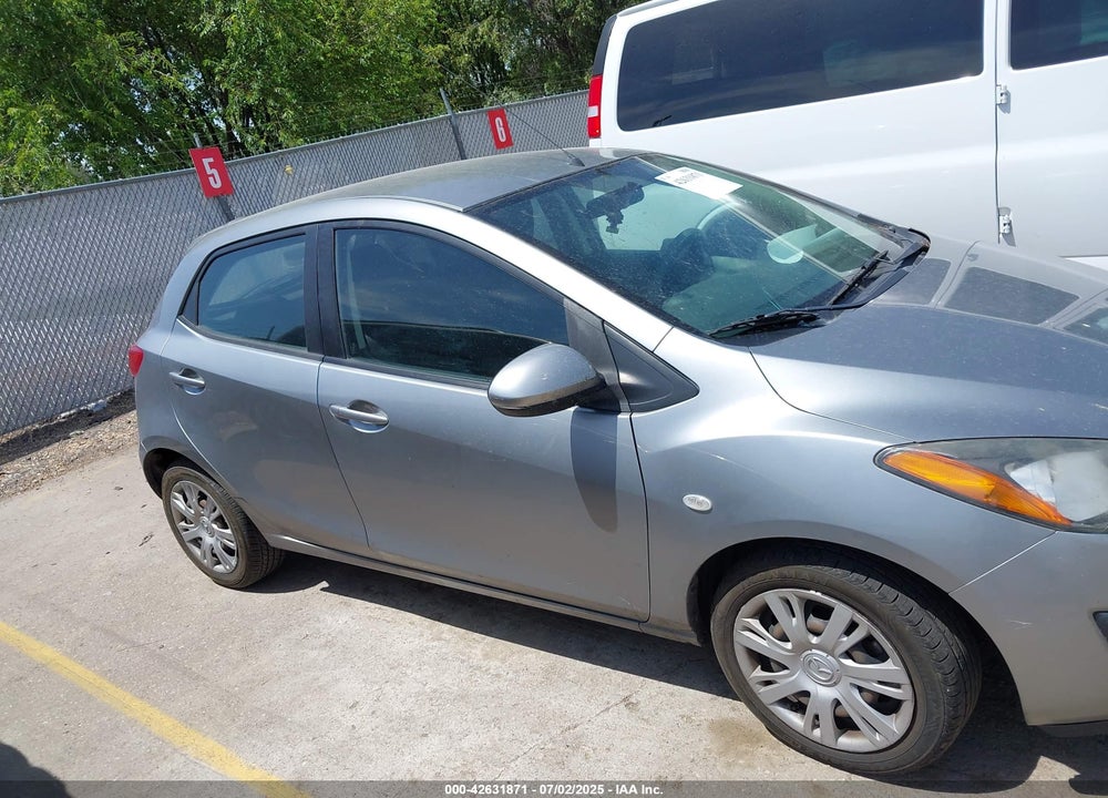 2013 MAZDA 2 SPORT VIN: JM1DE1KZ2D0169852
