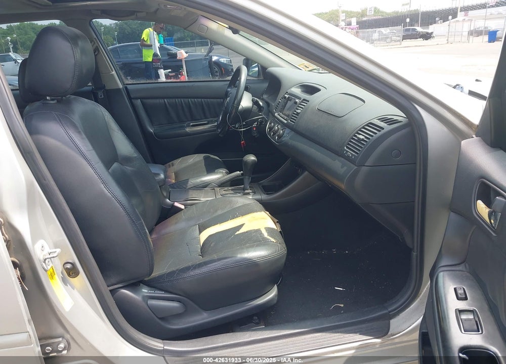 2002 TOYOTA CAMRY SE V6 VIN: 4T1BF30K92U501633