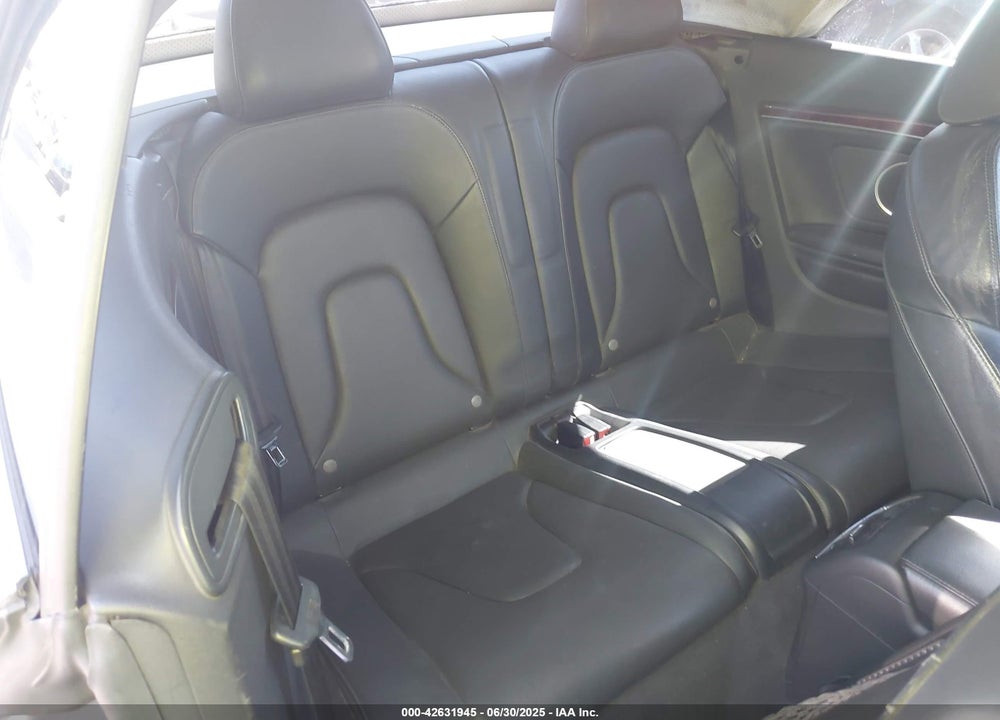 2010 AUDI A5 VIN: WAUVFAFH1AN022369