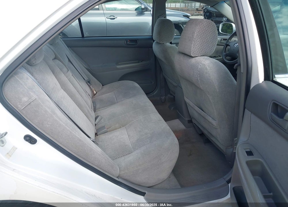 2003 TOYOTA CAMRY LE VIN: 4T1BE32K73U235739