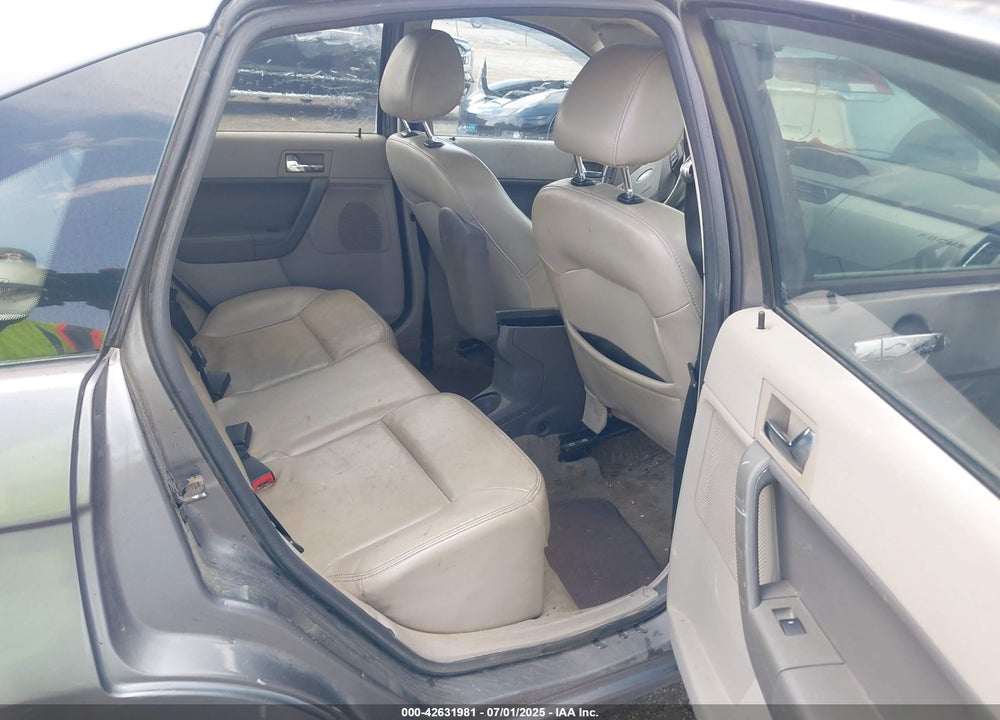 2009 FORD FOCUS VIN: 1FAHP37N29W125034