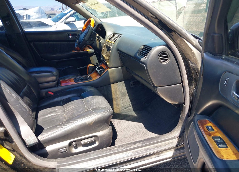 1998 LEXUS LS 400 VIN: JT8BH28F5W0104318