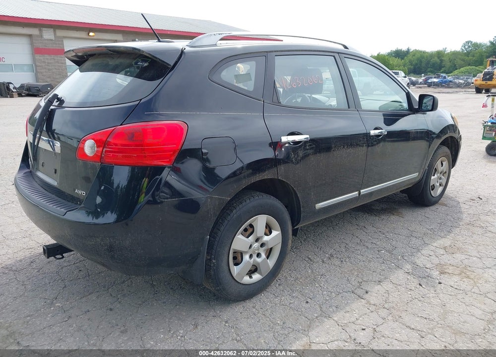 2014 NISSAN ROGUE SELECT VIN: JN8AS5MV6EW703144