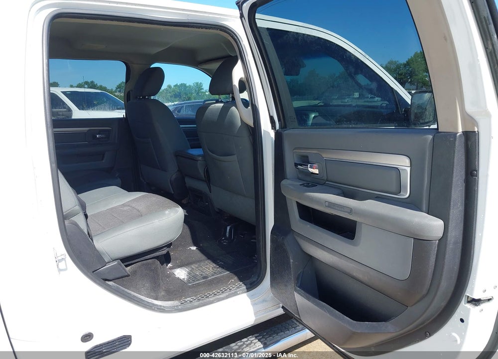 2014 RAM 1500 VIN: 1C6RR6LT7ES448910