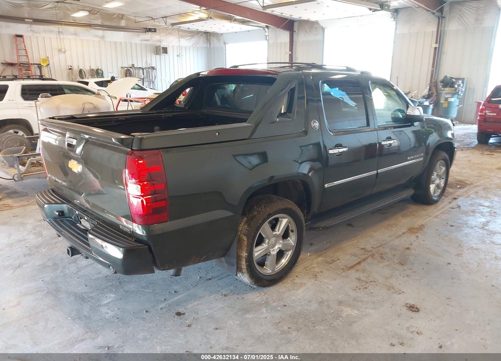2013 CHEVROLET AVALANCHE VIN: 3GNTKGE70DG298841